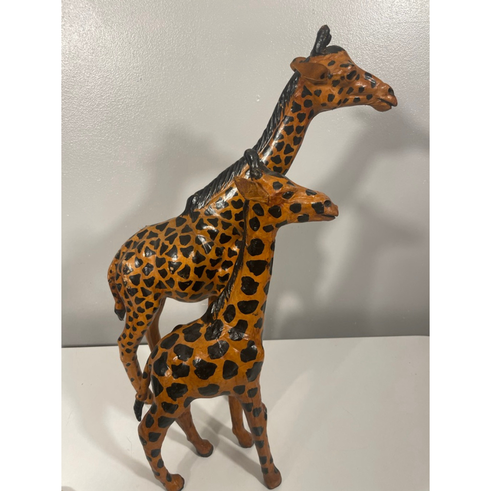 Vintage leather wrapped 2 Pc mom and child giraffe figures statues - Picture 4 of 12